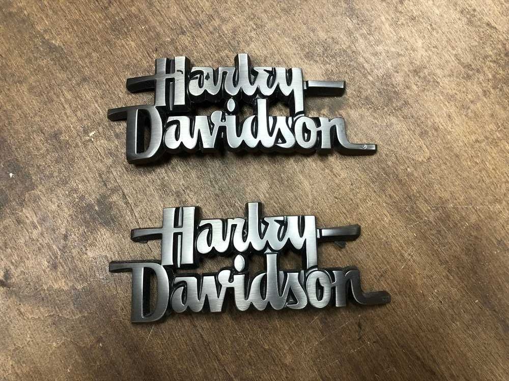 Шильдики-логотипы  на топливный бак для мотоциклов Harley-Davidson