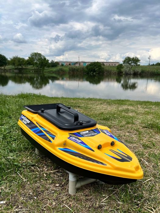 Кораблик для риболовлі Xl800