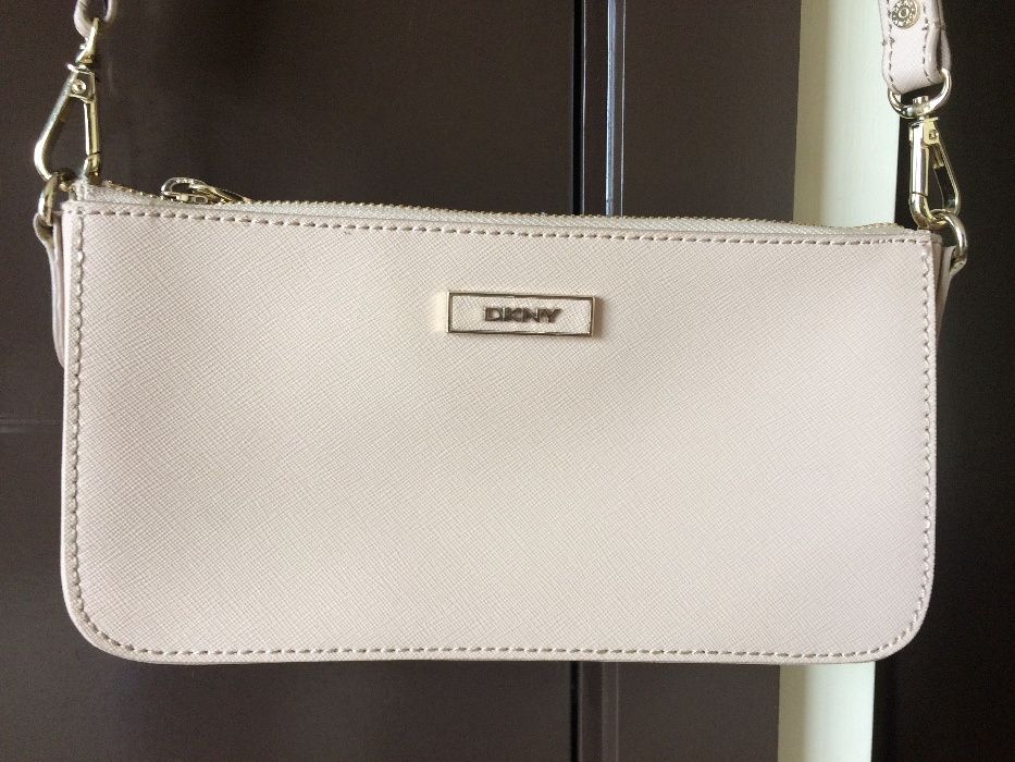 Mala clutch DKNY Nova!!! (original)