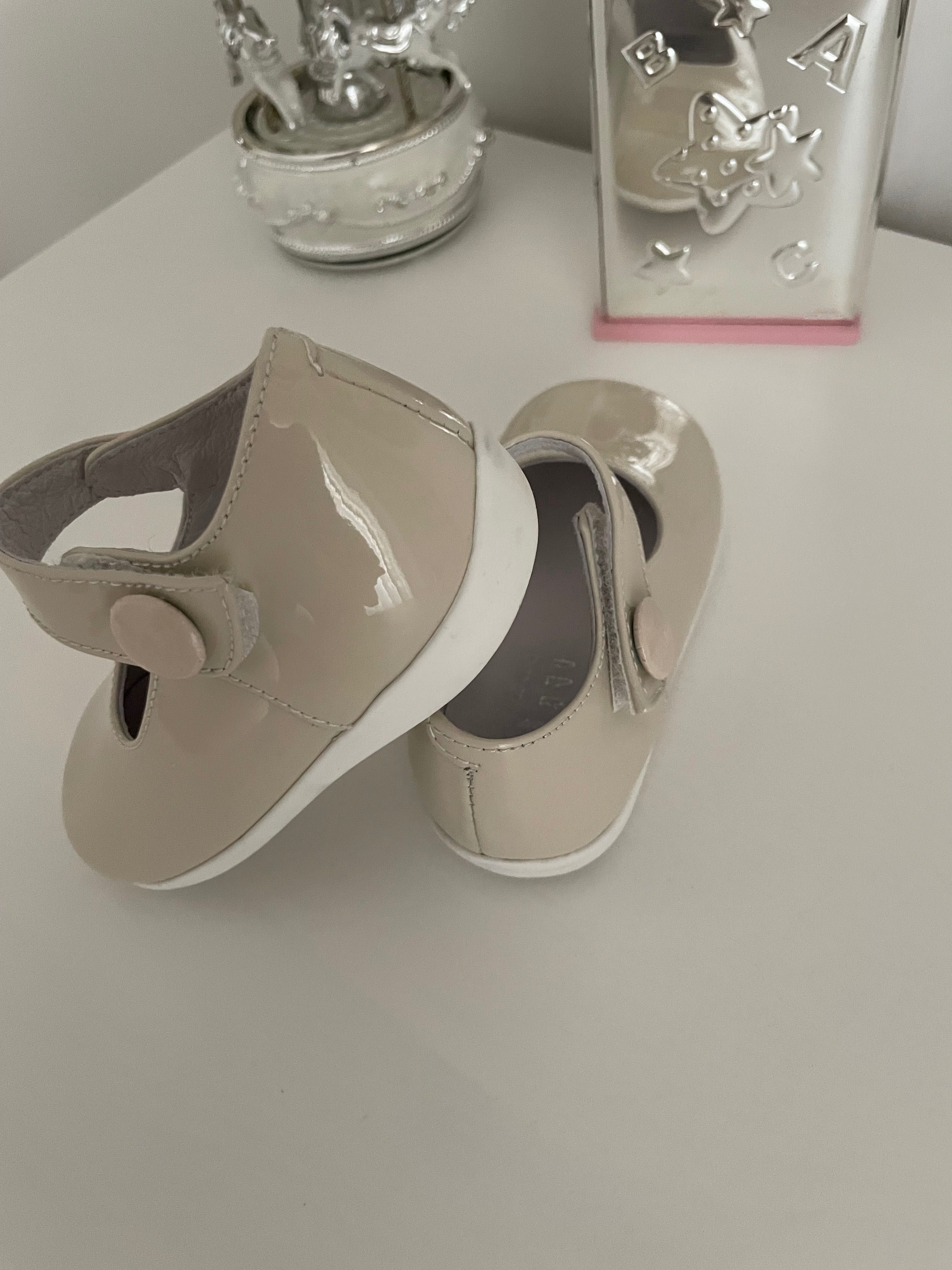 Sapatos de menina