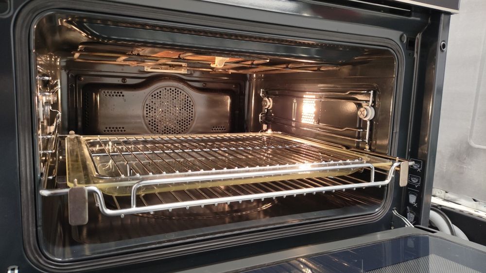 Piekarnik z funkcją mikrofali SMEG SF4604PMCNX Dolce Stil Novo