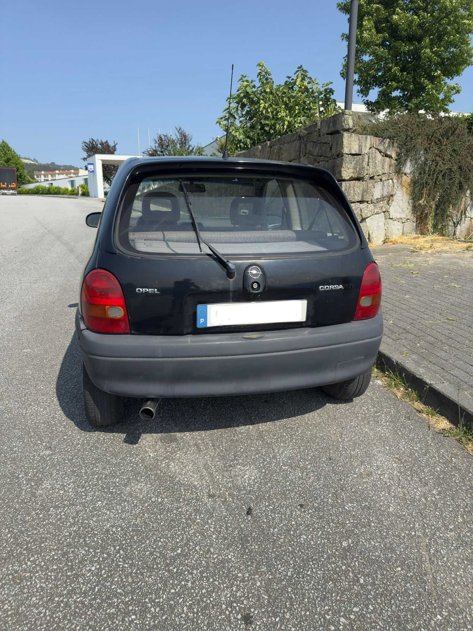 Opel Corsa B 1.5 Diesel - Económico e Fiável