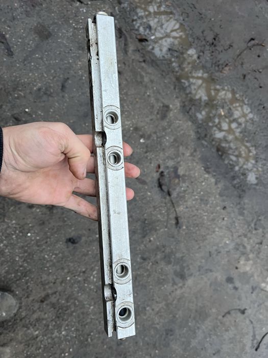 Топливная рампа ваз 2110 голая