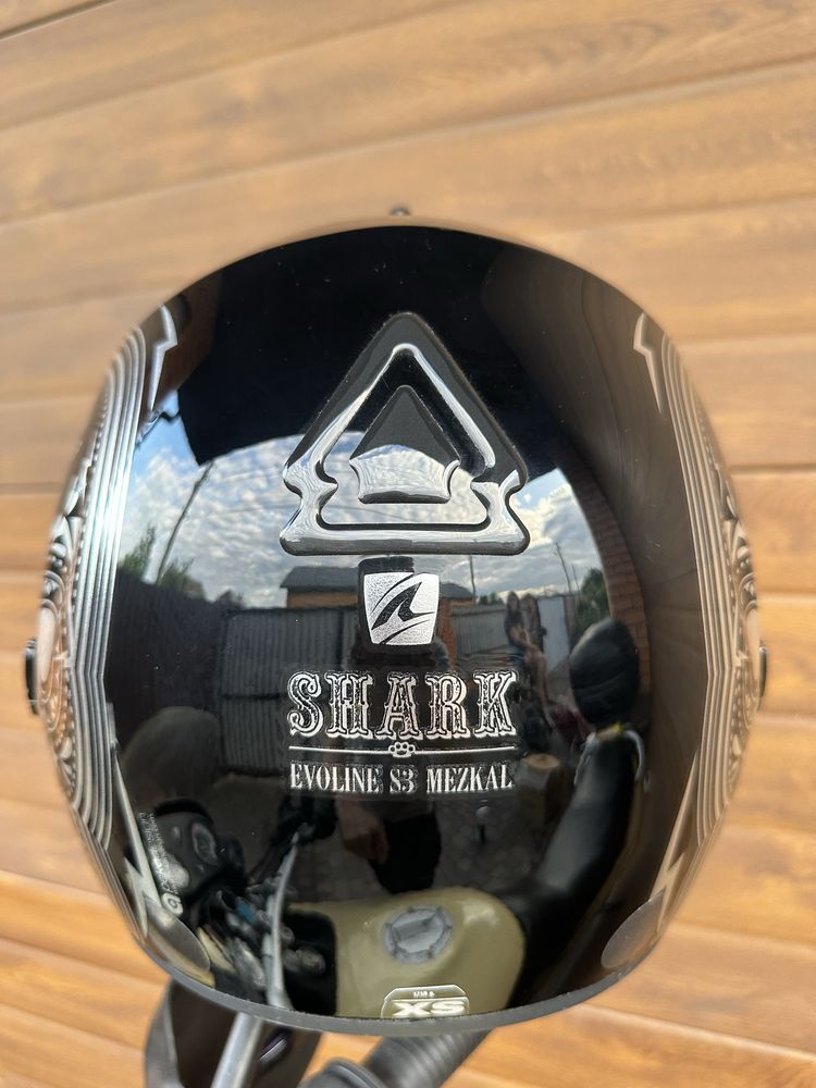 Продам шолом ( шлем , шльом ) Shark evoline s3 mezkal