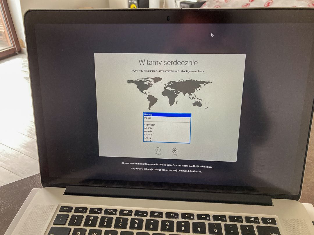 MacBook Pro 15,4"
