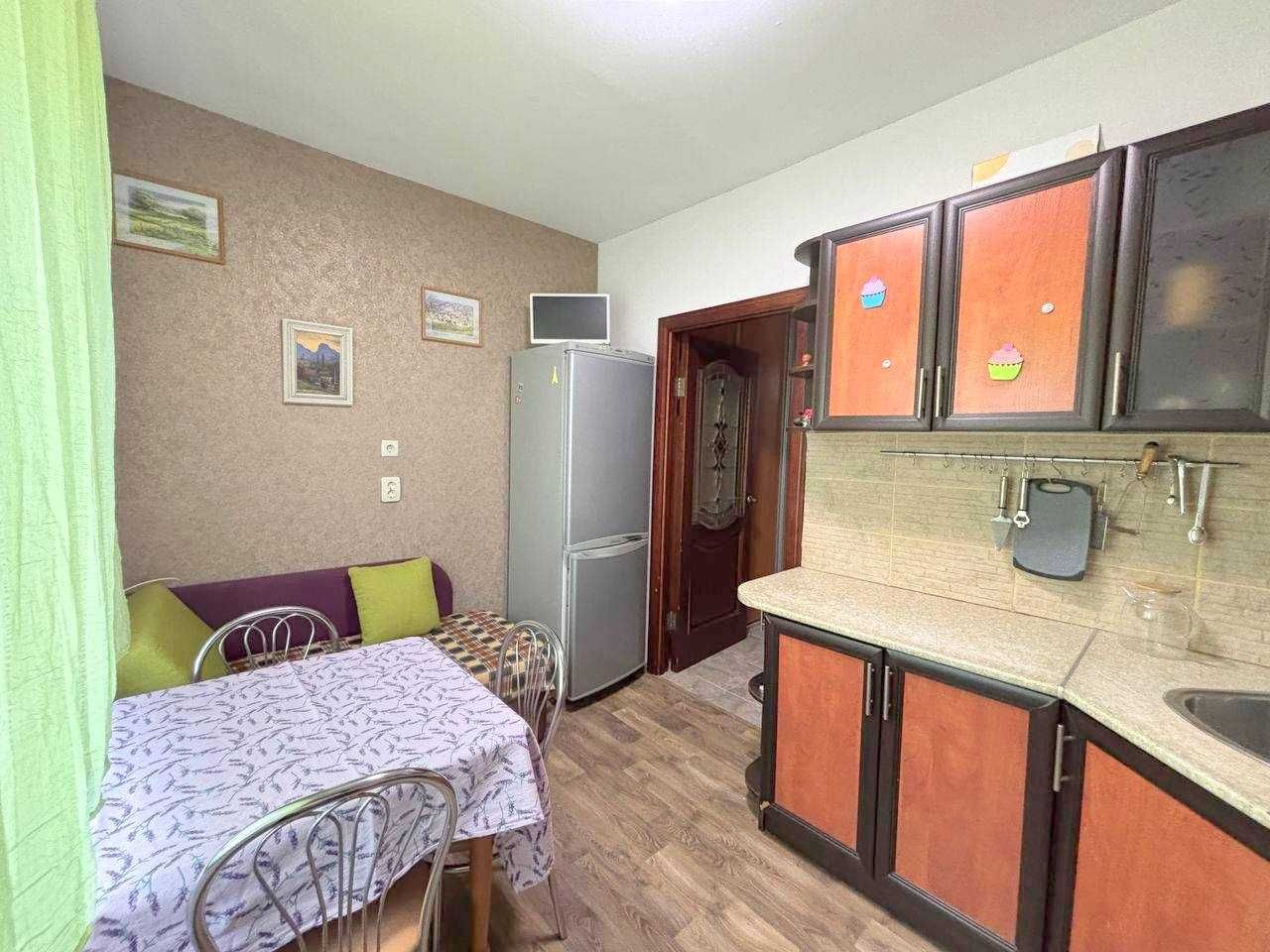 БЕЗ %. Довгостроково  1к. Дарницький. м.Харківська, Тростянецька, 5 Б