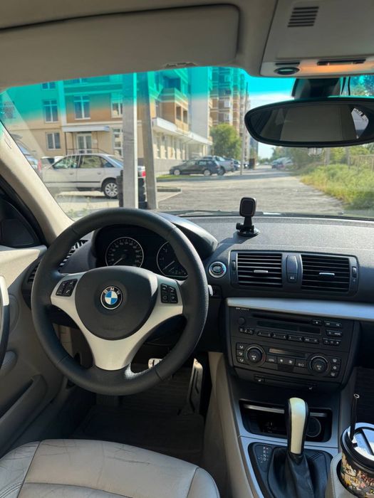 Bmw 120i e87  2006 року
