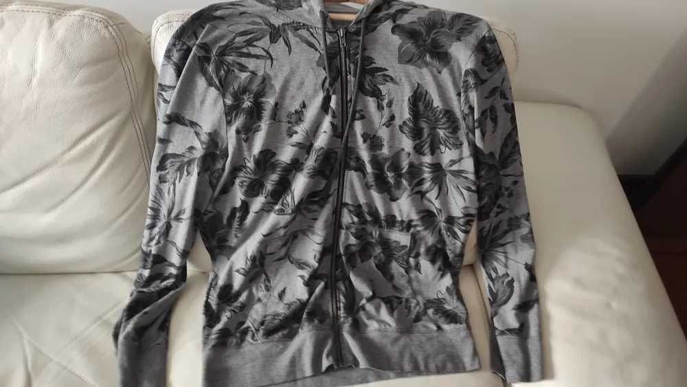 Cienka Bluza z Kapturem KWIATY American Eagle