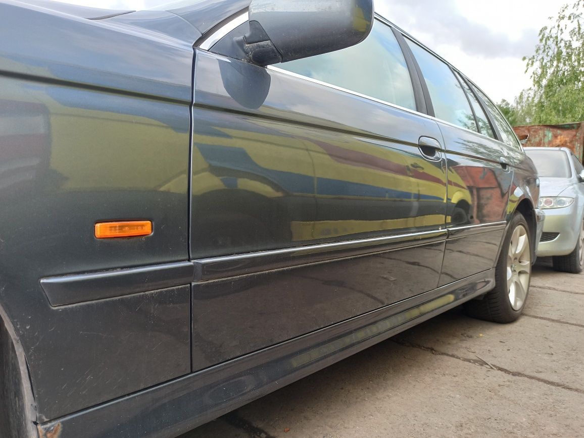 BMW e39 Touring zderzak maska lampy drzwi przód pas części skóra