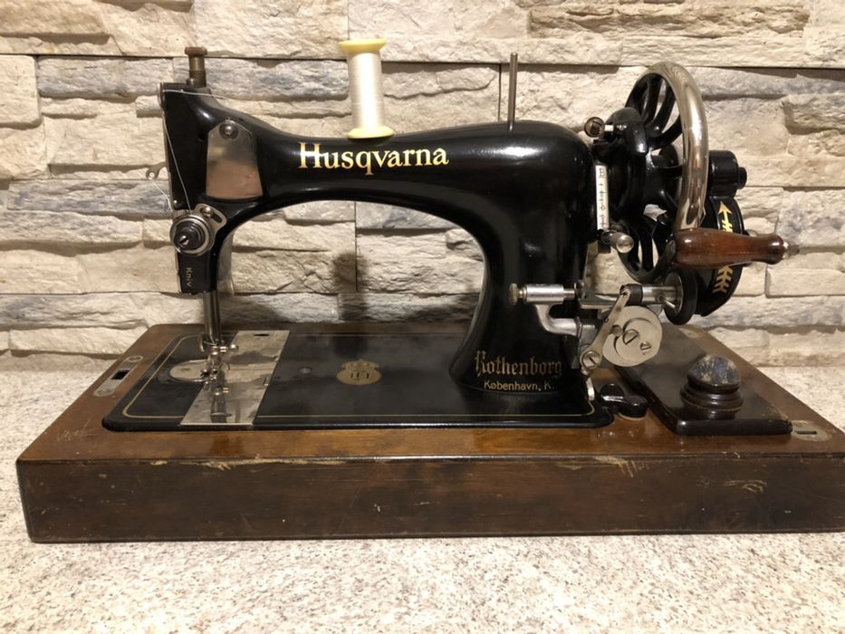 Maszyna do szycia Husqvarna 1943 rok Antyk