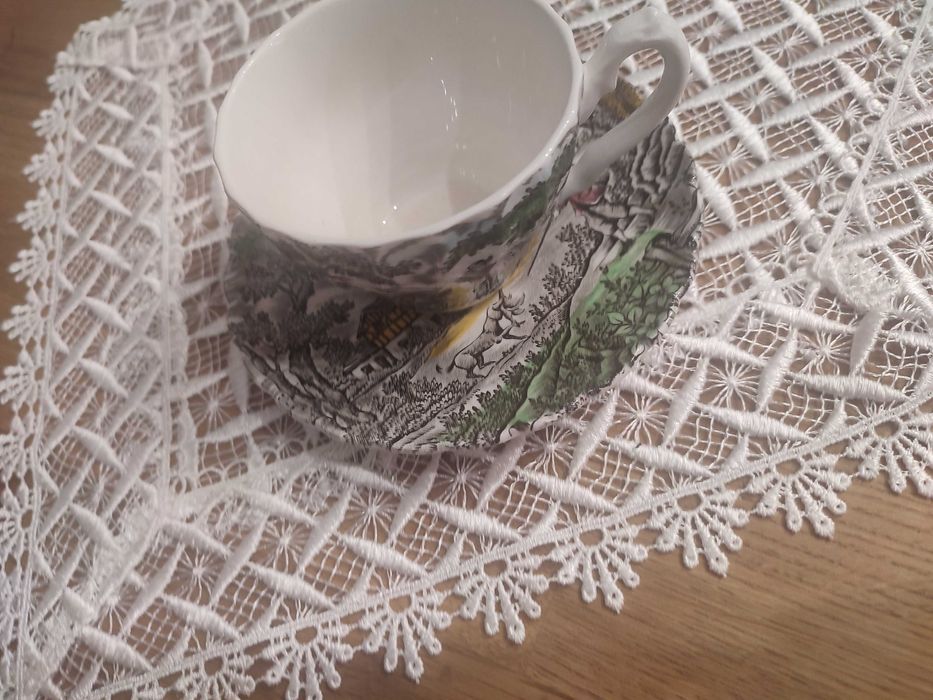 Filiżanka z podstawką