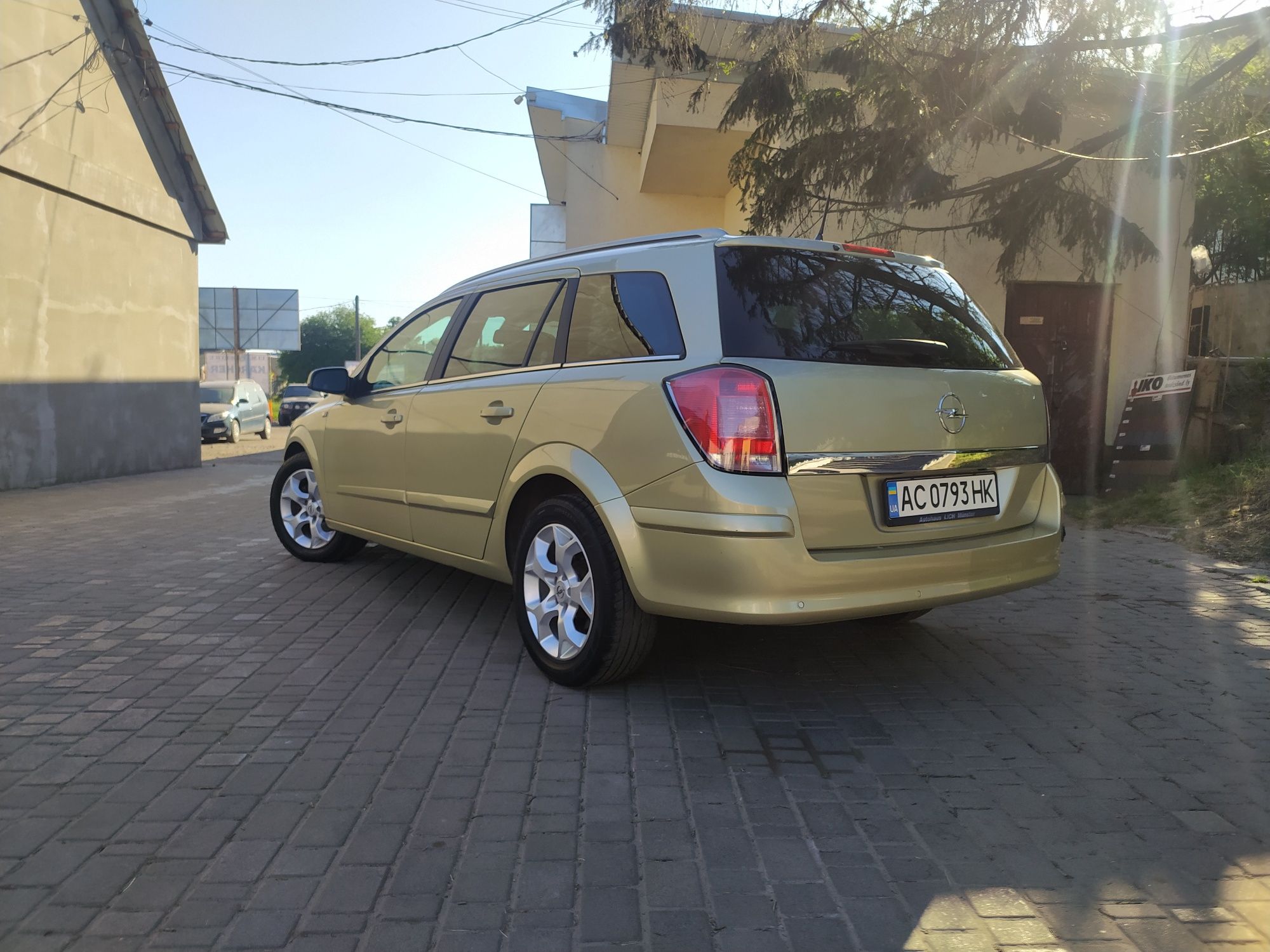 Автомобіль Opel Astra H 1.6 2004р.