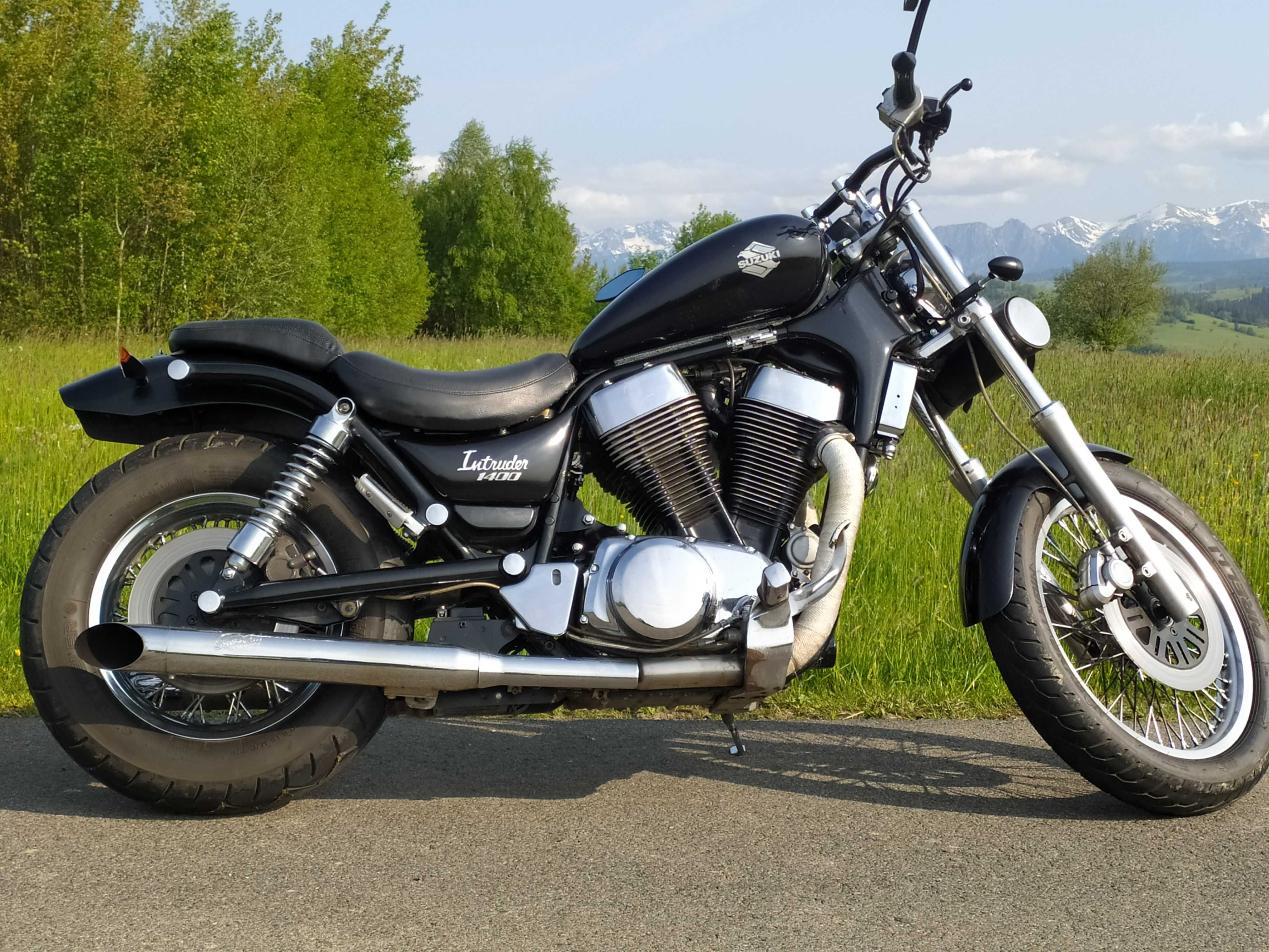 PILNE! Suzuki Intruder 1400 Custom.