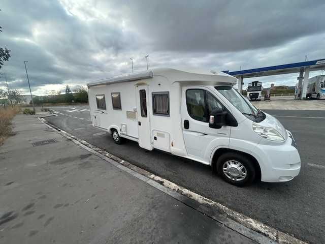 Autocaravana Fleurette Cama Central