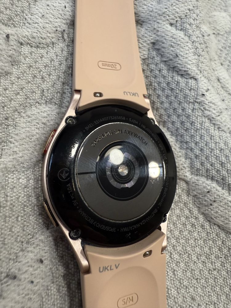 Орігінал Sumsung Galaxy Watch 4 40mm (e-sim) + ПОДАРУНКИ
