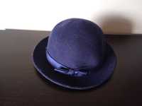 Chapéu Azul de Menina