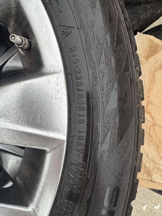 Резина автошина 235 55 R19 Nokian Tyres SnowPROF 2 SUV