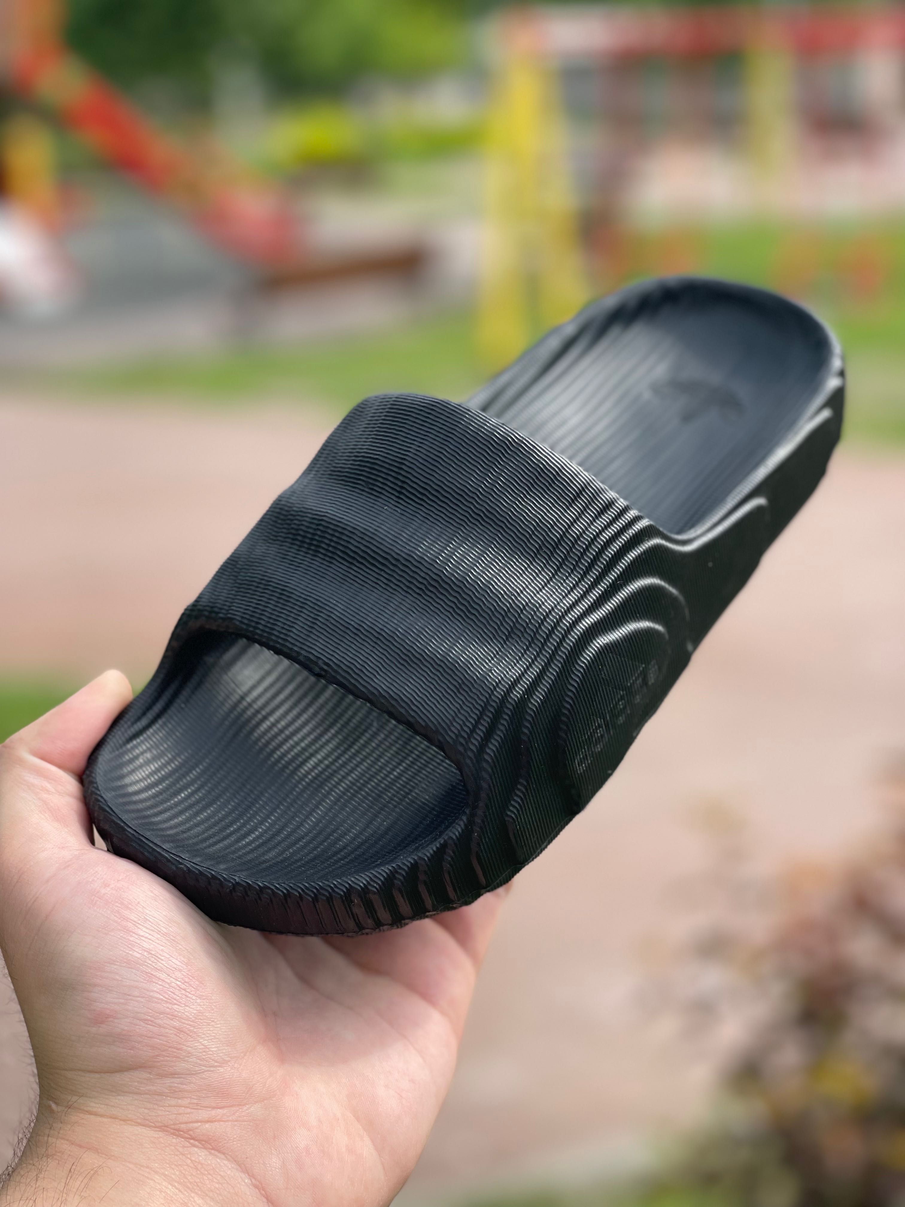 Жіночі тапки Adidas Adilette чорні шльопанці тапочки сланці адідас