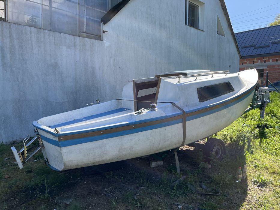 Jacht kabinowy Nash + przyczepa – okazja!