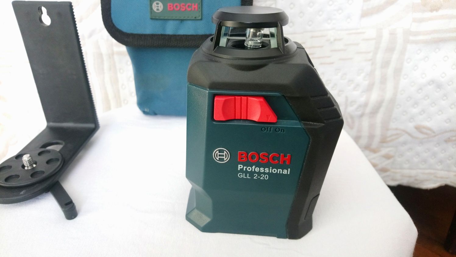 Лазерный уровень BOSCH GLL 2-20S professional