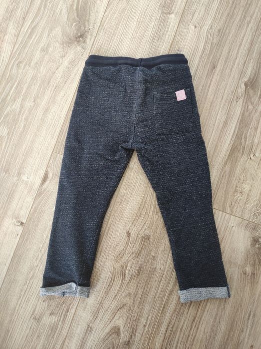 Granatowe dresowe spodnie 5.10.15, rozm 92, ze złotą nitką, stan bdb