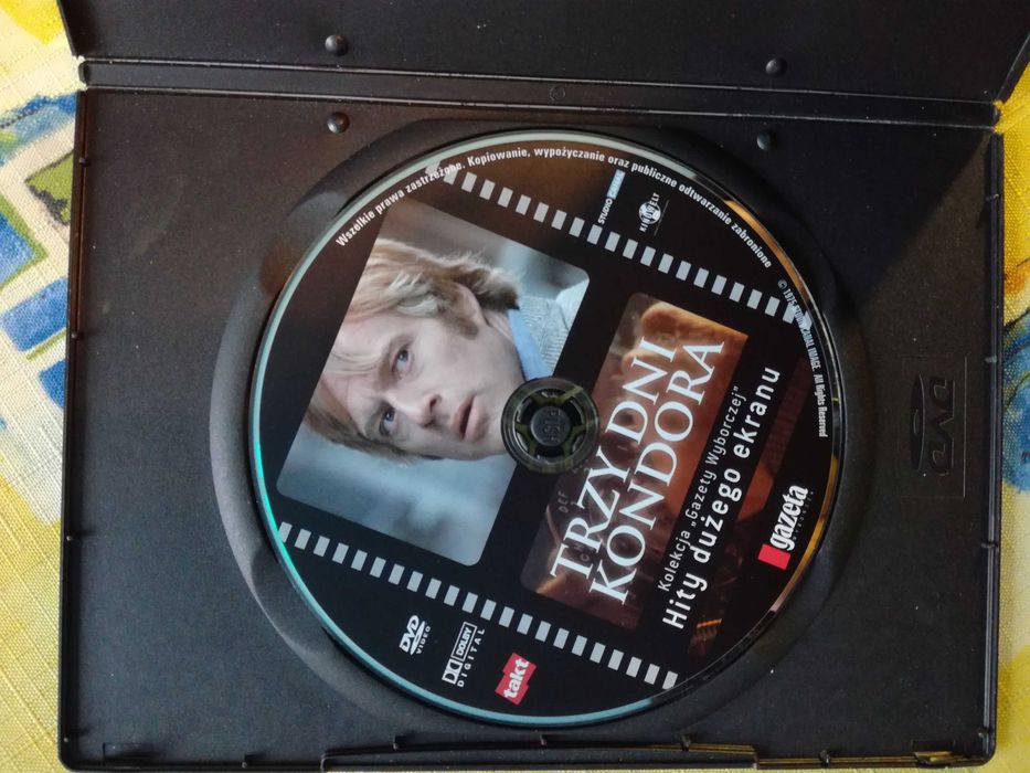 Filmy CD i DVD, większość z lektorem  i napisami PL.