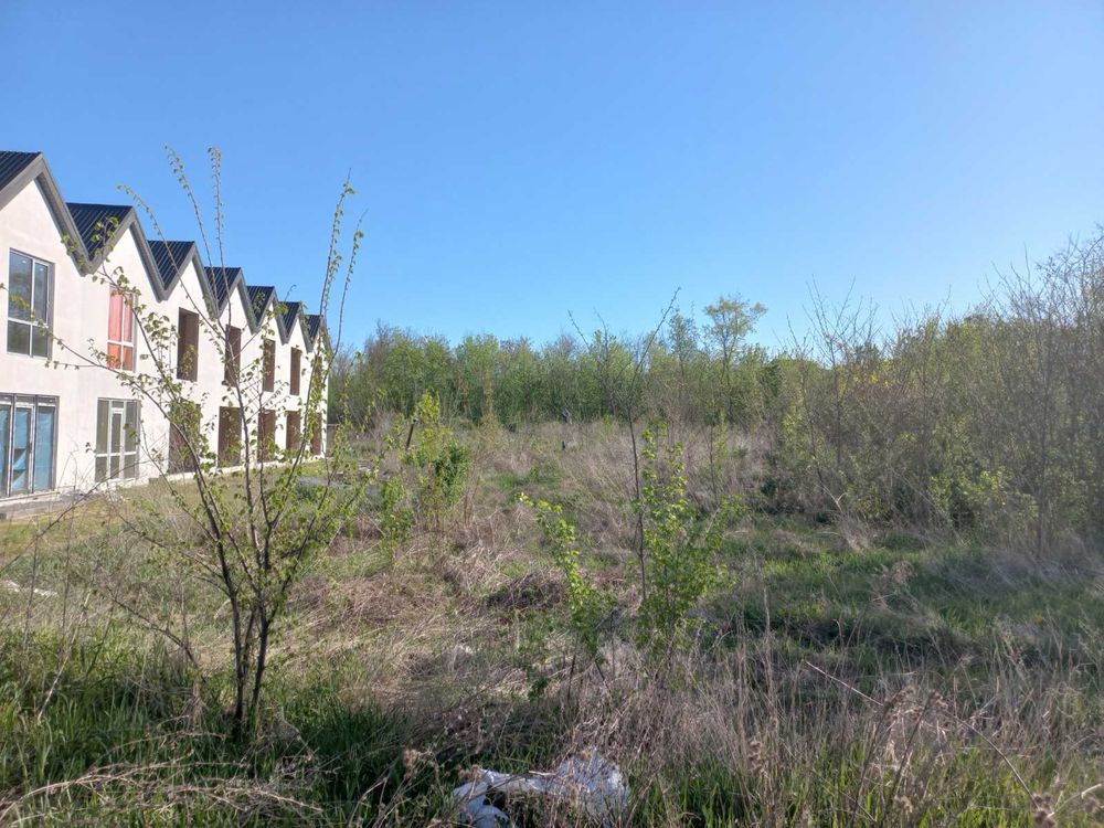 Продаж земельної ділянки в с.Хотів