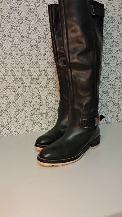 Продам хорошие, качественные сапоги фирмы Basconi