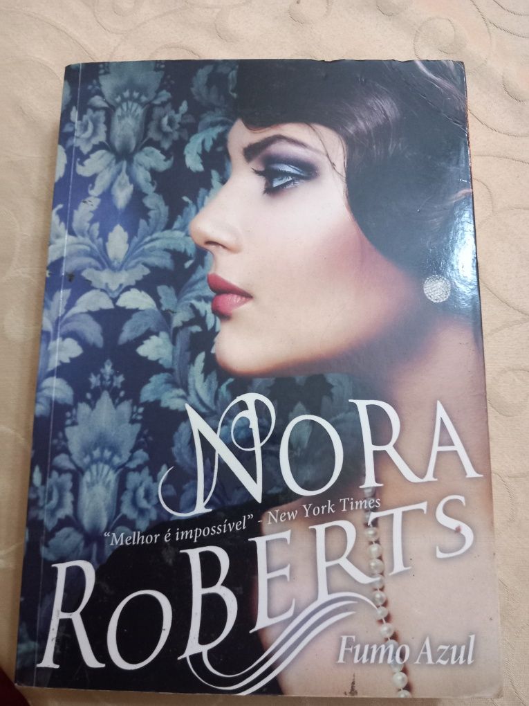 Fumo Azul (Nora Roberts)