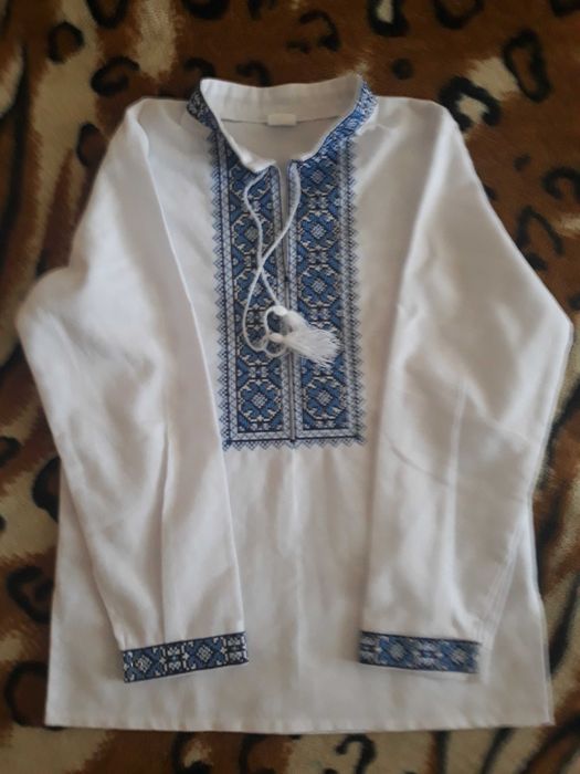 Продається вишиванка