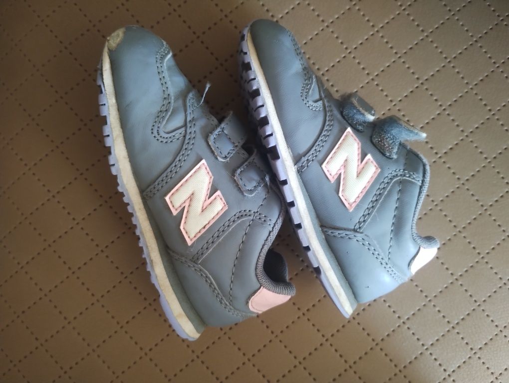 Buty adidasy NewBalance dla dziewczynki