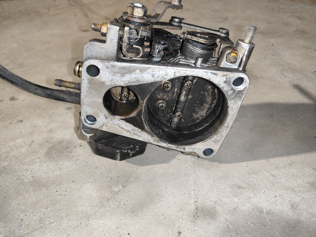 Opel Calibra 2.0 przepustnica 90.323.944 i inne