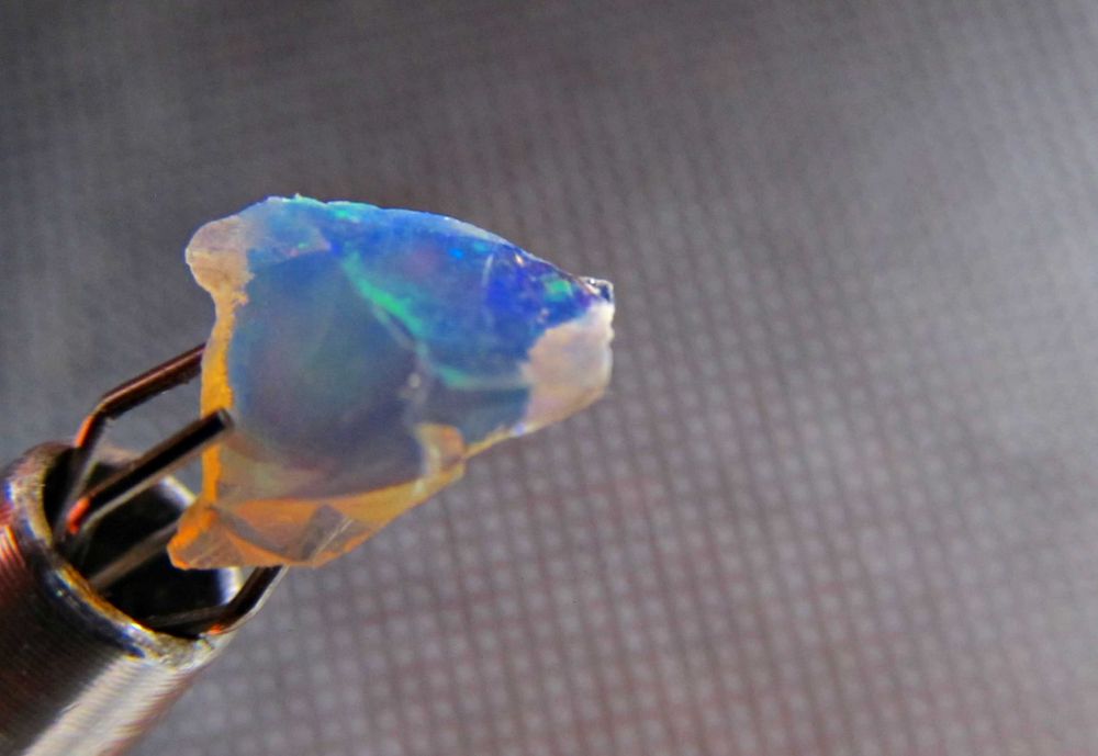 Naturalny OPAL - Etiopia - surowa bryłka z opalizacją #M2