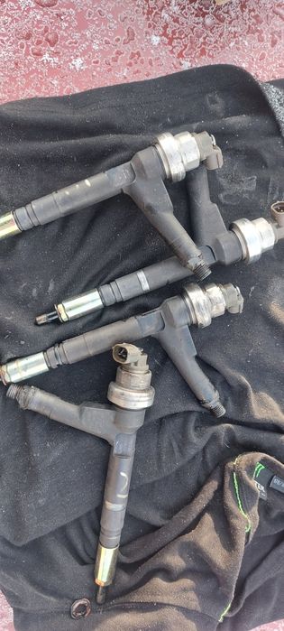 Wtryskiwacze opel 1.7 cdti denso