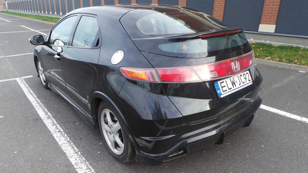 Honda Civic  VIII   2.2  Diesel  140KM