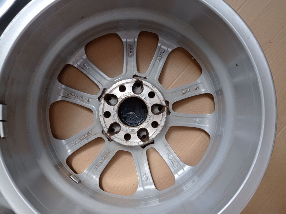 Alufelgi Felgi Aluminiowe r17 5x112 Oryginalne MERCEDES et38