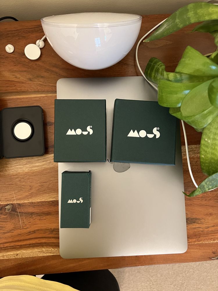 Mous 2 in 1 Magsafe for iPhone, Apple Watch, AirPods