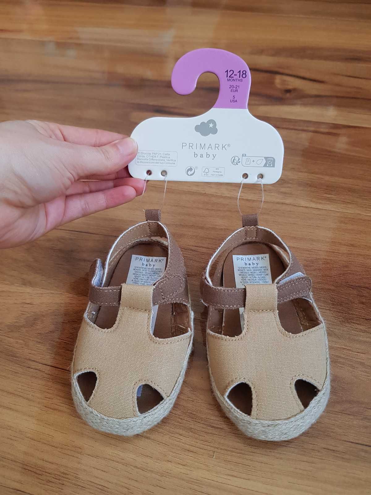 Brązowe sandały dla dziecka 12-18 miesięcy sandałki Primark Baby 20-21