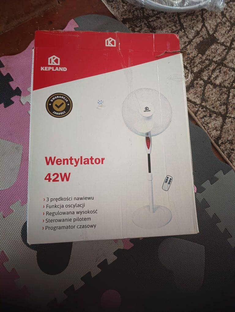 Wiatrak stojący z pilotem