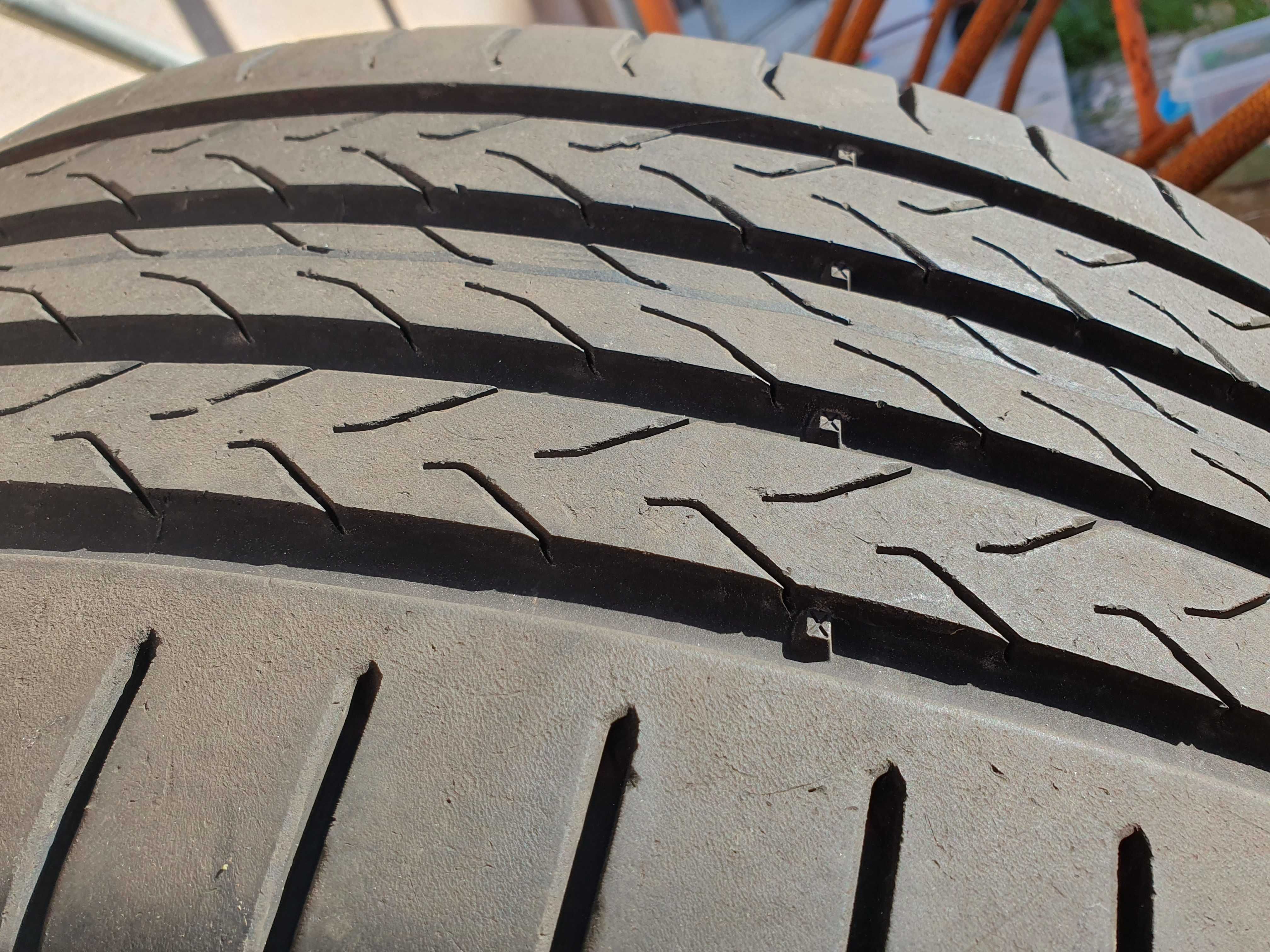 Pneus continental 234/45/R19  preço pelos 4 pneus