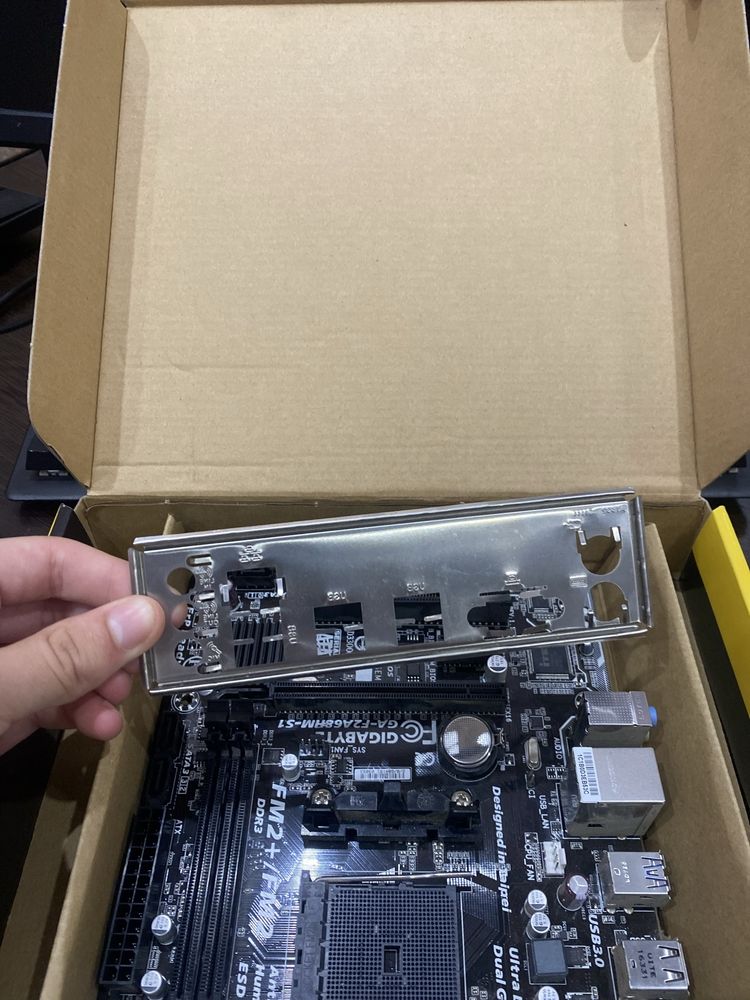 Материнська плата GIGABATE f2a68-s1 fm/fm2 socket