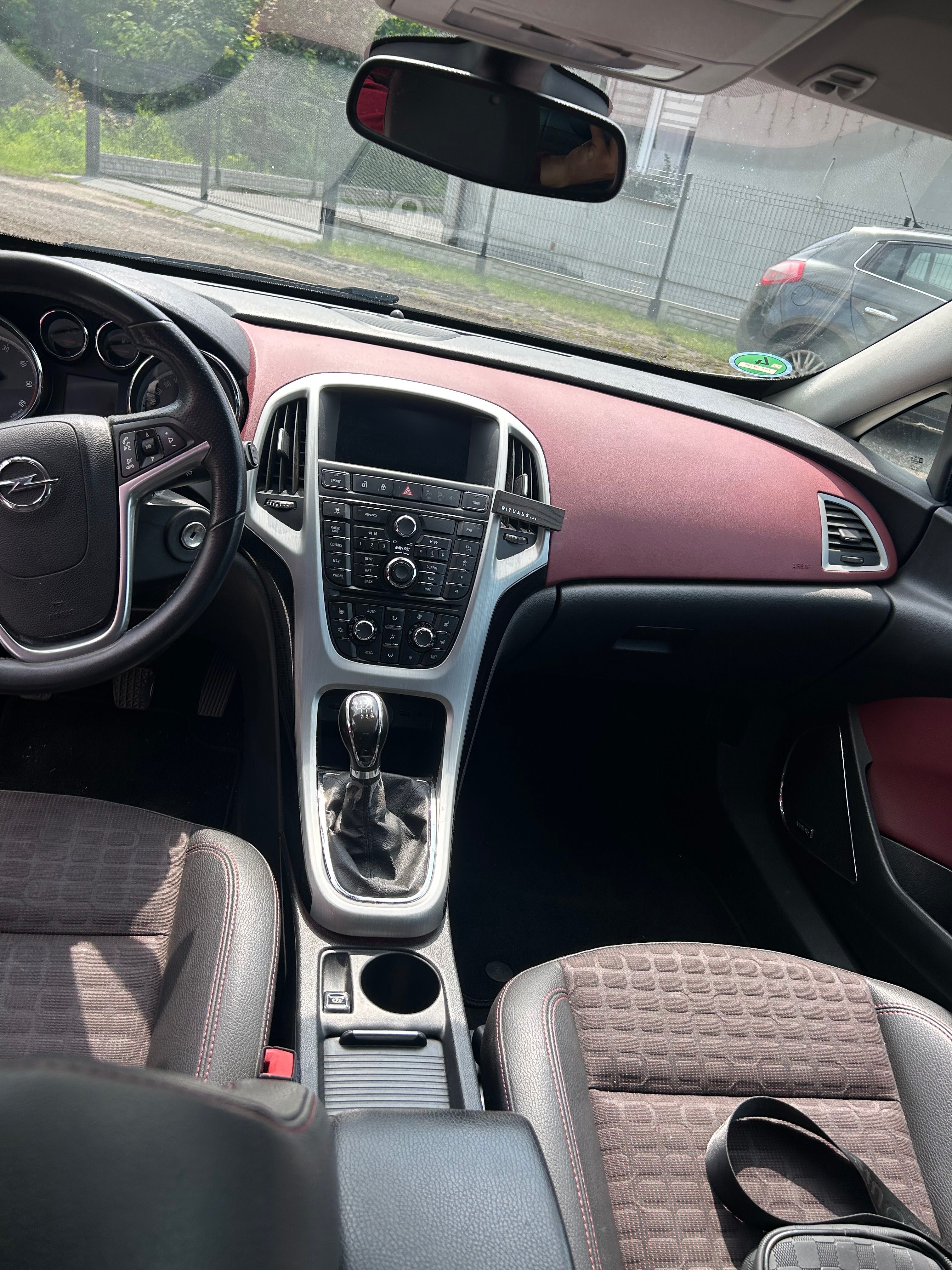 Opel astra j GTC 2.0 cdti DOINWESTOWANA