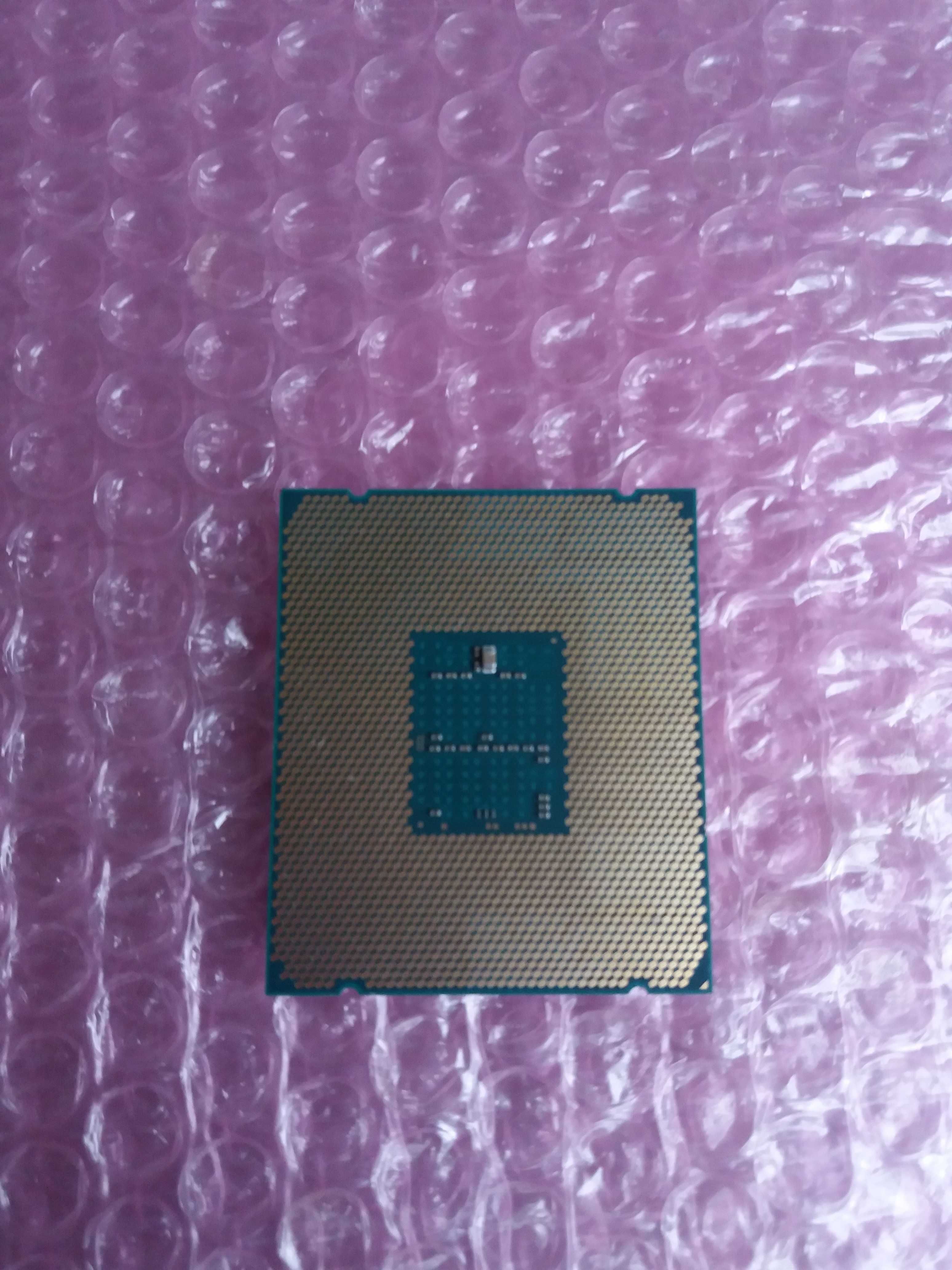 Процесор Intel Xeon E7-4830v3