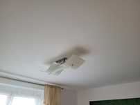 Lampa sufitowa biala