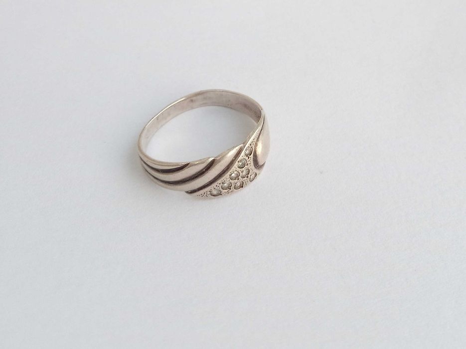 Перстень кольцо з камушками. Срібло 875 проба. Вінтаж