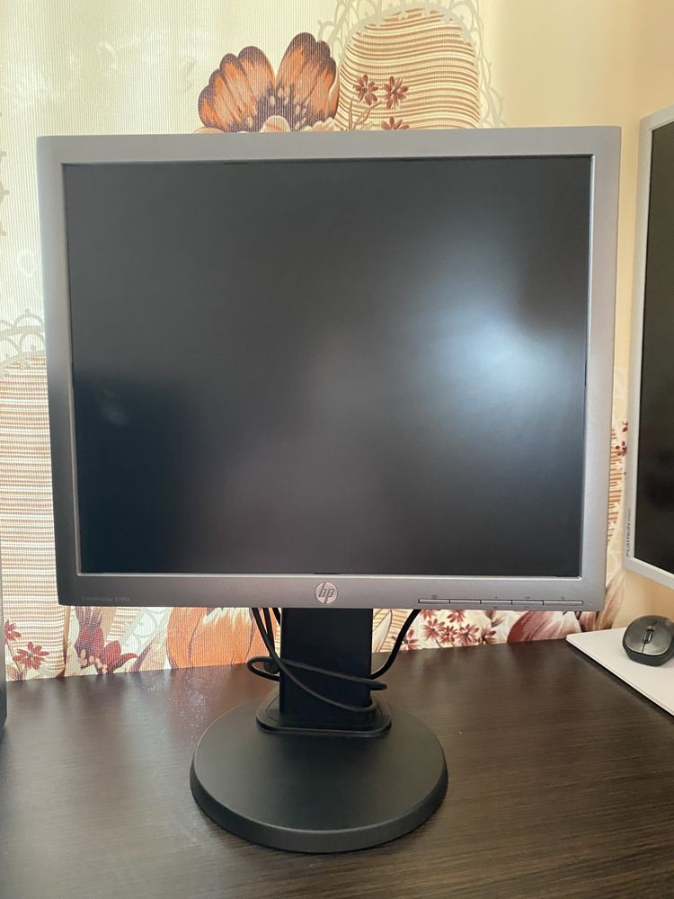 Монитор HP EliteDisplay E190i