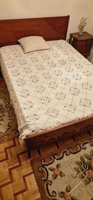 Colcha de renda feita à mão
