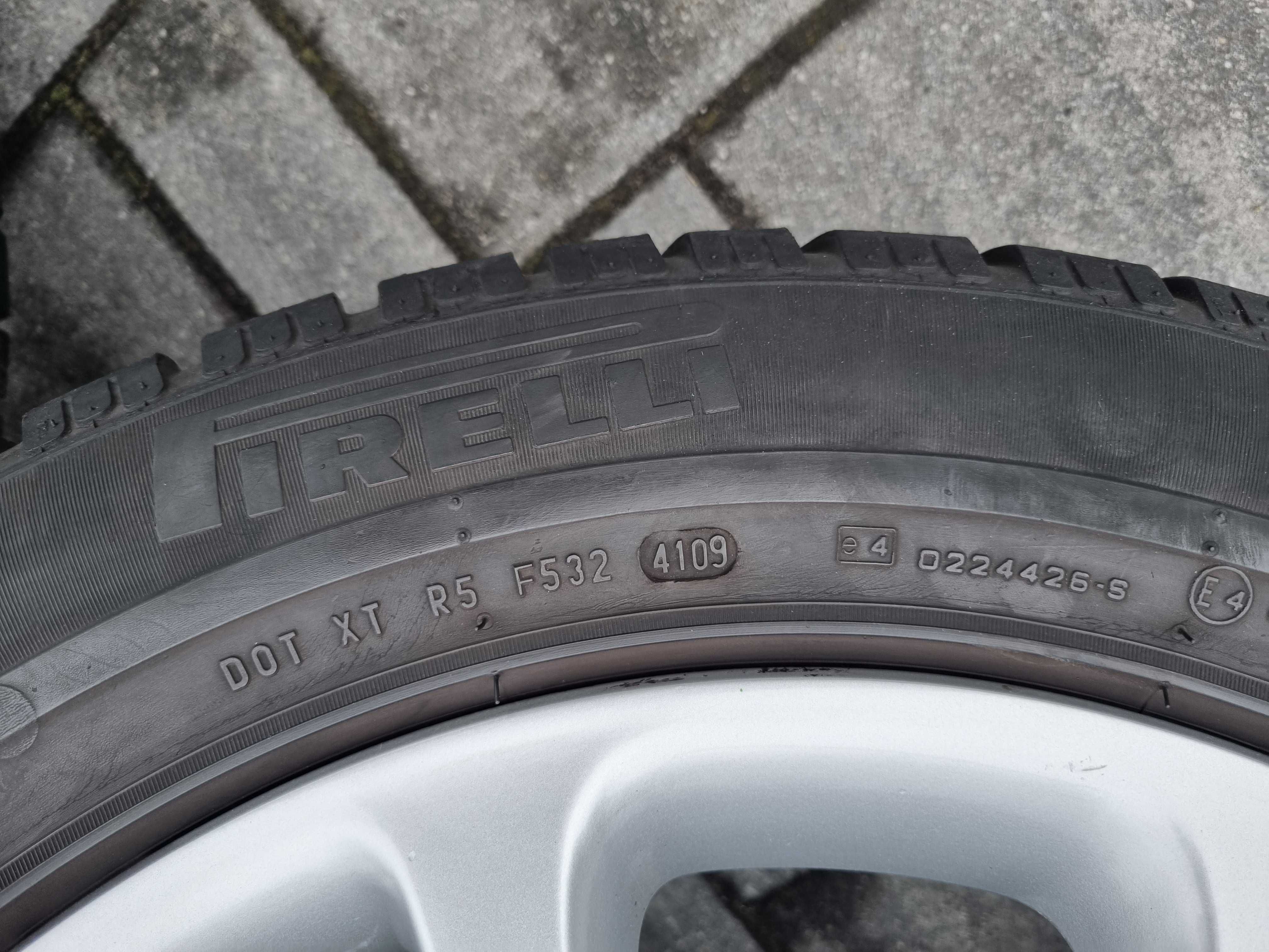 4 Opony Pirelli Sottozero Winter 210 rozmiar 225/60/R18