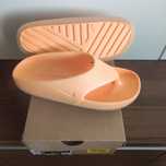Nike Calm flip flop japonki damskie pomarańczowy brzoskwiniowe 39
