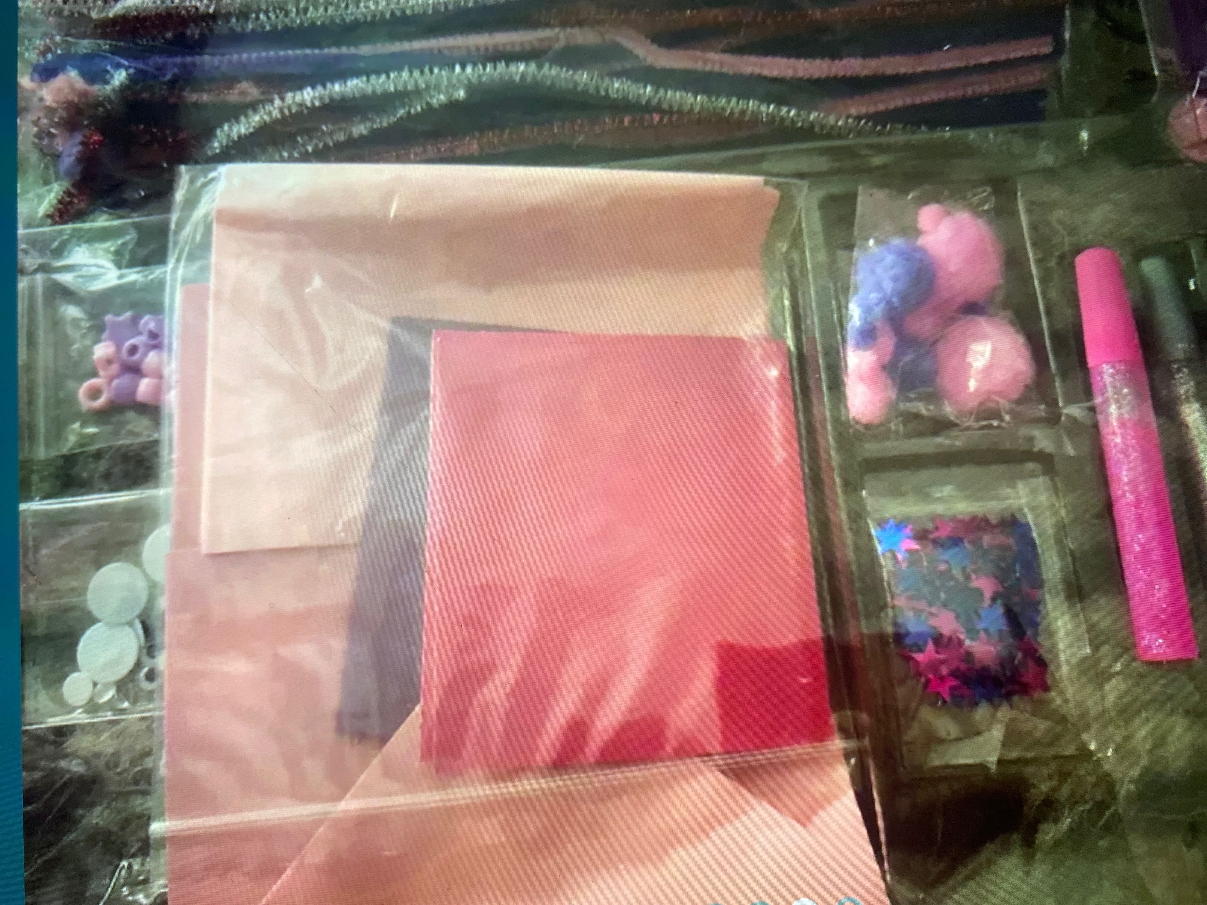 Набір для творчості -Basic Craft pink bic box of craft